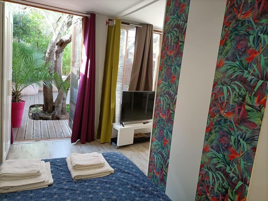Апартаменти Studio Jacuzzi Prive A 8 Min A Pied De La Plage Ла-Сьйота Екстер'єр фото