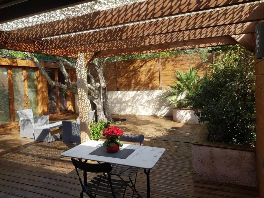 Апартаменти Studio Jacuzzi Prive A 8 Min A Pied De La Plage Ла-Сьйота Екстер'єр фото