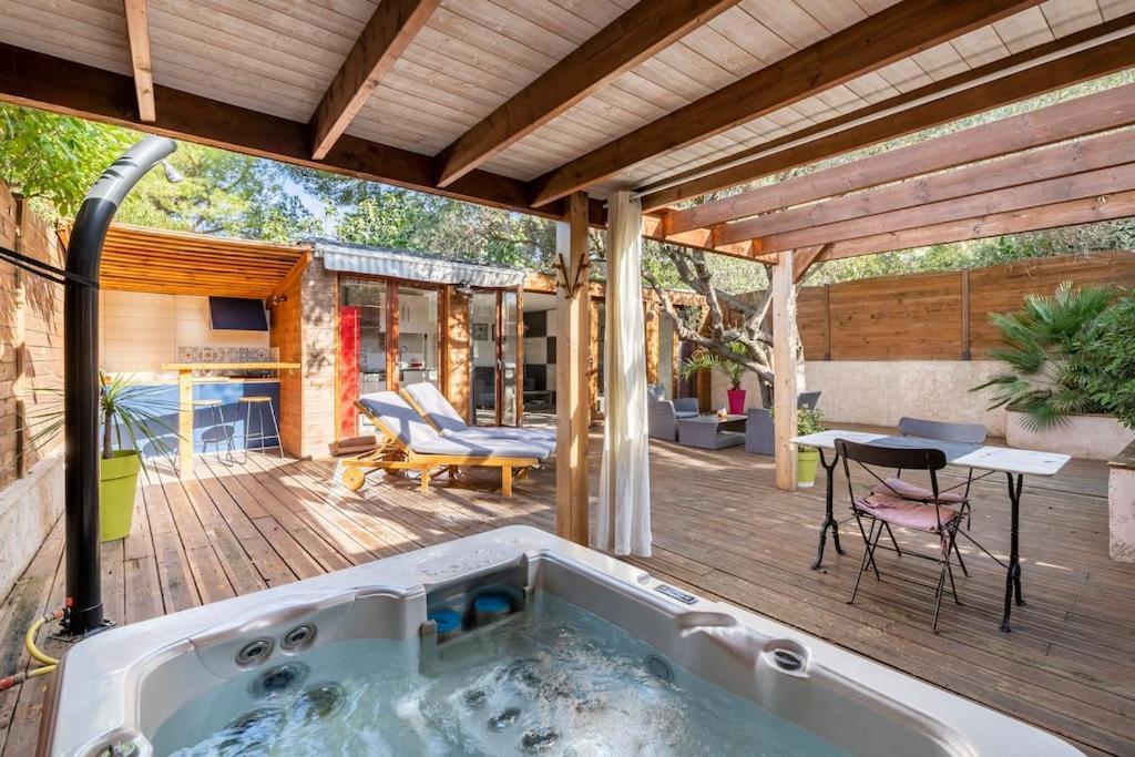 Апартаменти Studio Jacuzzi Prive A 8 Min A Pied De La Plage Ла-Сьйота Екстер'єр фото